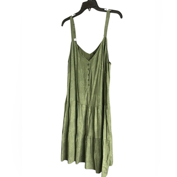 Torrid Olive Green Tiered Midi Dress - Picture 2 of 8